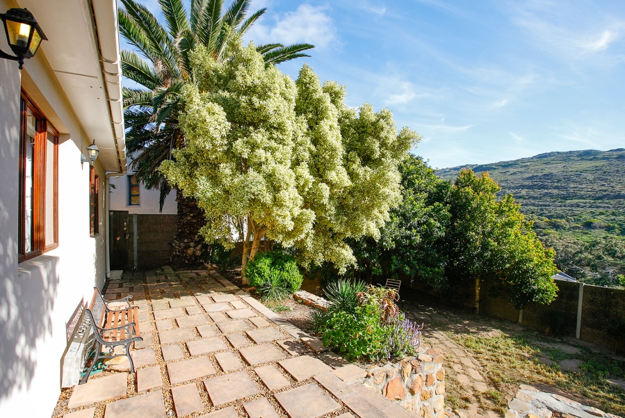 3 Bedroom Property for Sale in Glencairn Western Cape